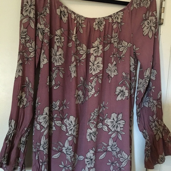 Tobi Off Shoulder Burgundy Peasant Top - Picture 5 of 7